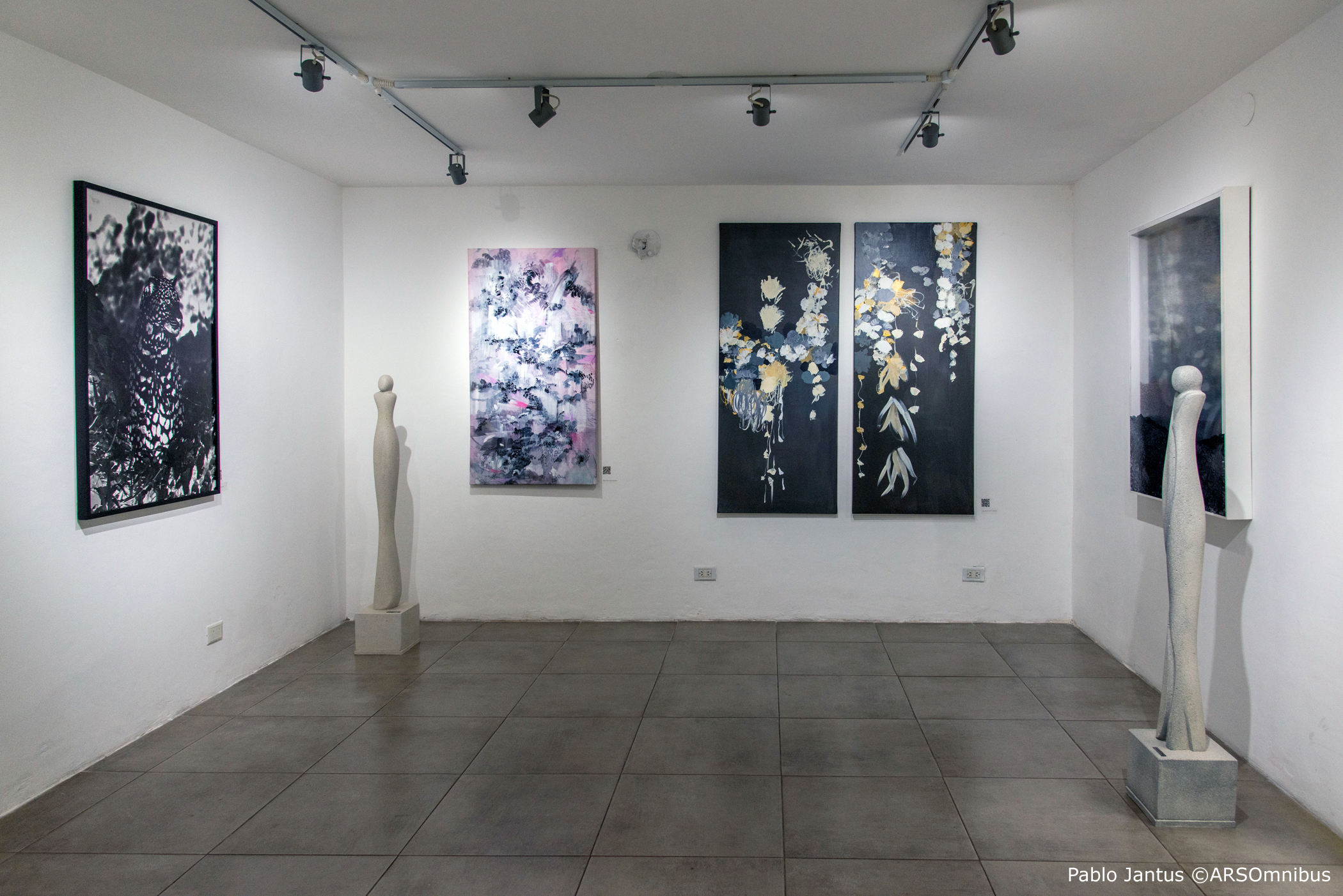 Fundación Naum Knop - Galería Lorena Del Pilar Art - Noviembre 2024 (31)